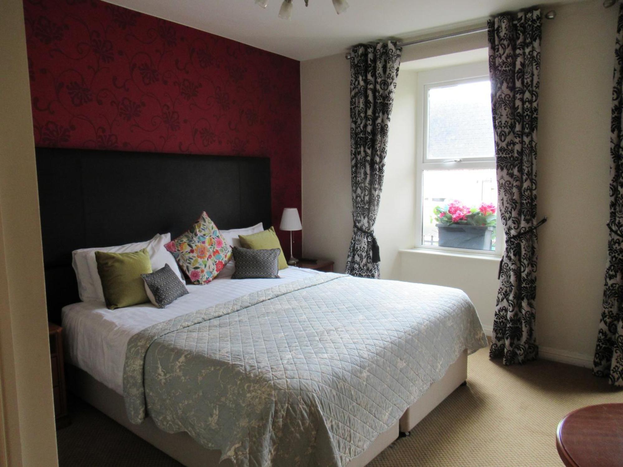 Foley's & Self Catering Homes Kenmare